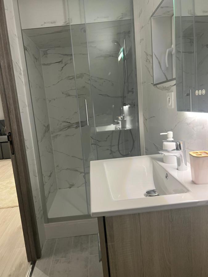 Home Prestige 21 Dijon Luaran gambar